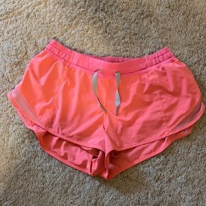 Lululemon Hotty Hot Low Rise Short 2.5"
